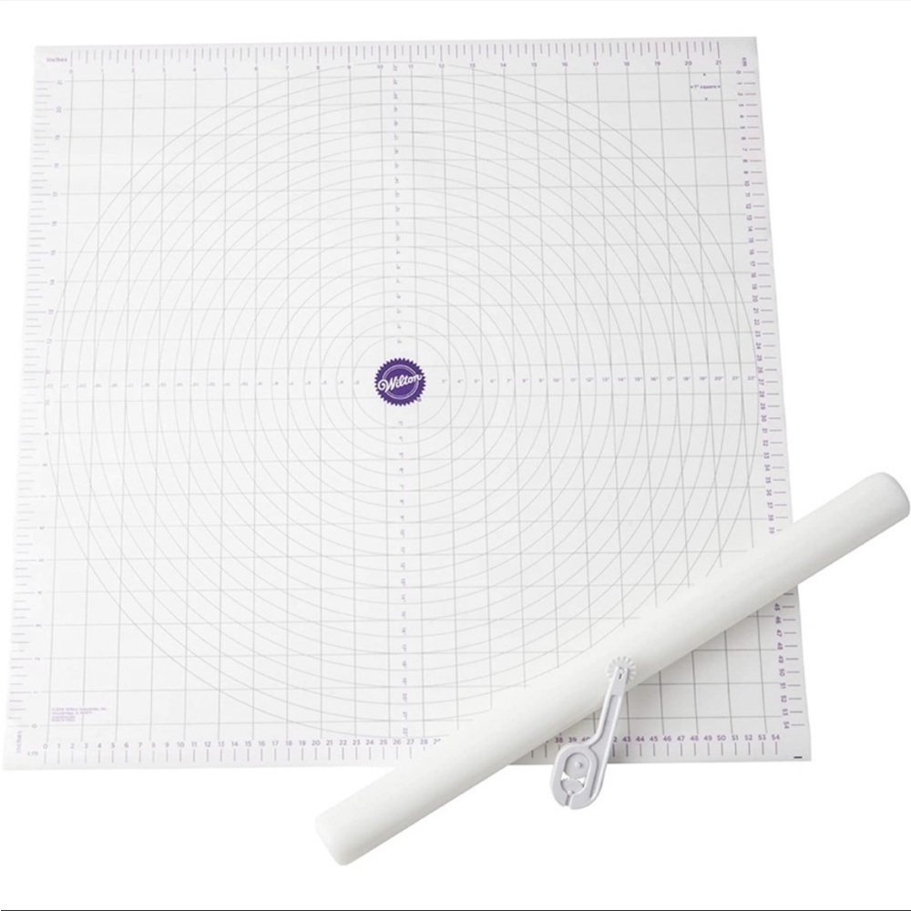Brand new 3Pc. Wilton Cutter and Mat Fondant Tool Set